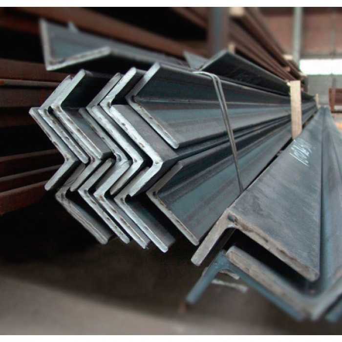 Уголок горячекатаный неравнополочный 125х80х8 мм 12 м